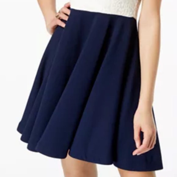 Juniors navy and white lace dress - Picture 3 of 3